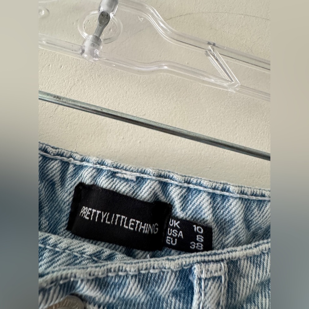 Prettylittlething Light Wash Jeans Split Sides He… - image 5